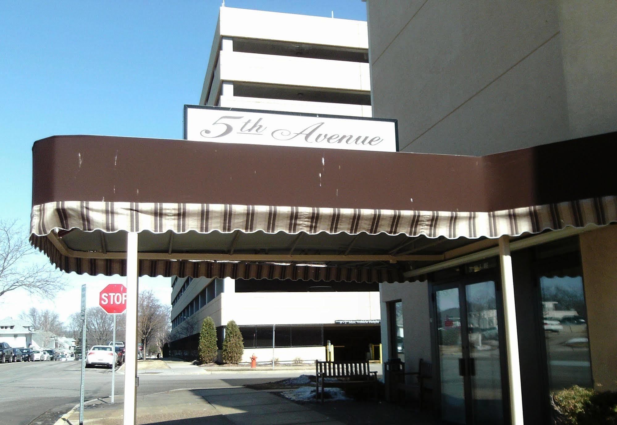 5Th Avenue Inn & Suites Rochester Exterior foto